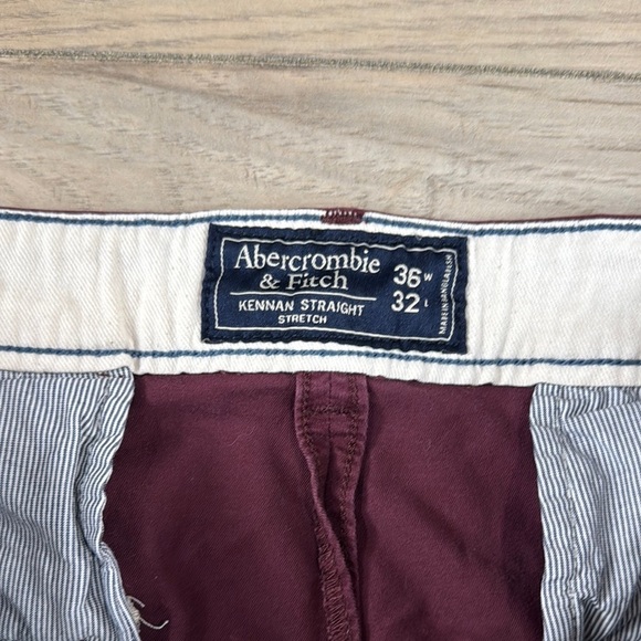 Abercrombie & Fitch Men's Kennan Straight Leg Burgundy Pants - Picture 4 of 9